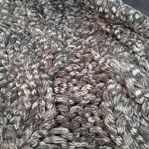 Pottery Barn Colossal Handknit Pillow Cover (1 pillow cover) Heather Gray - Picture 7 of 14